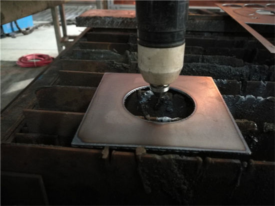 Εργοστασιακή τιμή 1530 μηχανή κοπής πλάσματος για ανοξείδωτο χάλυβα χάλυβα άνθρακα χάλυβα φύλλο cnc κοπής πλάσματος σε απόθεμα