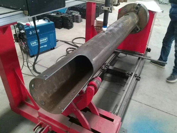 Μηχανή κοπής μέταλλο αποτελεσματική περιοχή 1500 * 2500mm πλάκα cnc πλάσματος μηχάνημα με πυρσό πλάσματος και τόξο ύψος